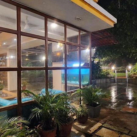 Lake View Resort Lonavala Ngoại thất bức ảnh