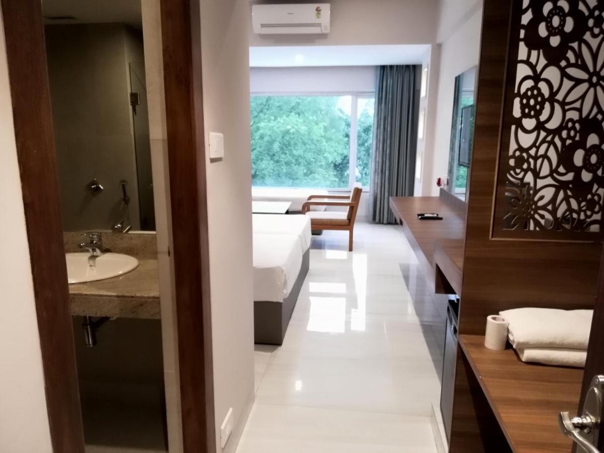 Lake View Resort Lonavala Ngoại thất bức ảnh