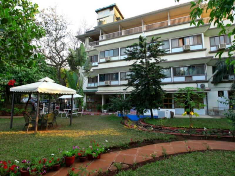 Lake View Resort Lonavala Ngoại thất bức ảnh